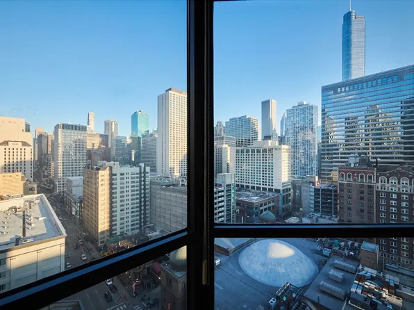 10 E Ontario St, Chicago, IL