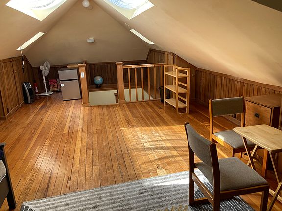 Attic bedroom (with less furniture)