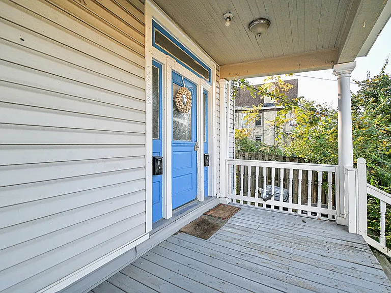 962 Hawthorne Ave #2 — Photo 4