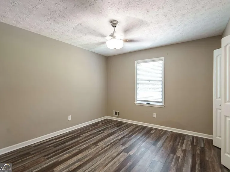 5240 Emmett Still Rd — Photo 17