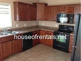 316 Schneider St — Photo 7