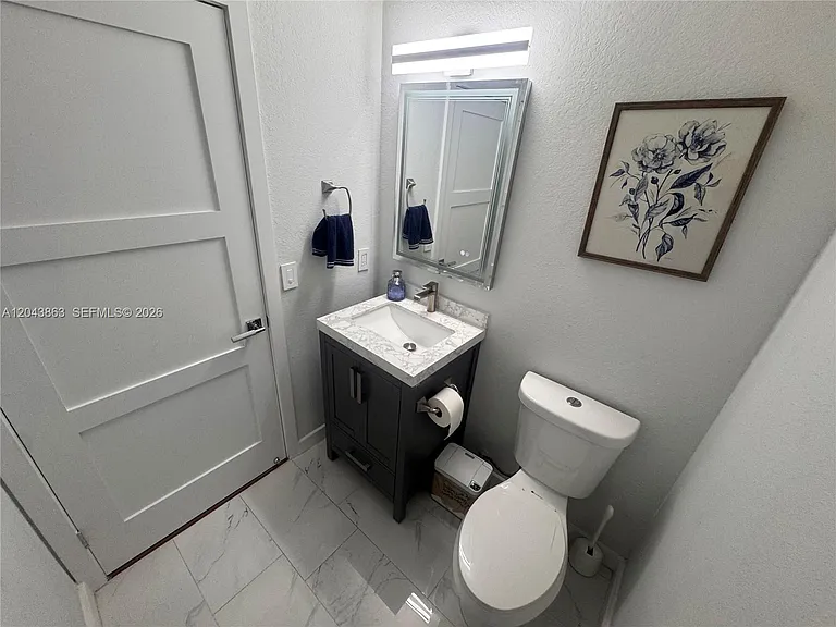 15376 SW 13th Ter — Photo 17