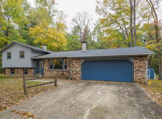 21650 N Everson Dr, Sturgis, MI 49091