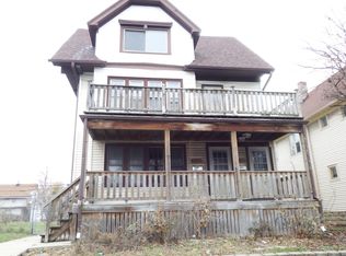 2415 N 35th St, Milwaukee, WI 53210
