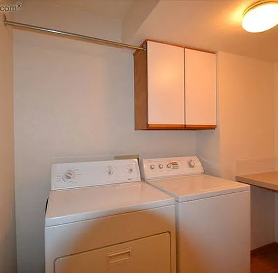 1637 Westbridge Dr — Photo 10