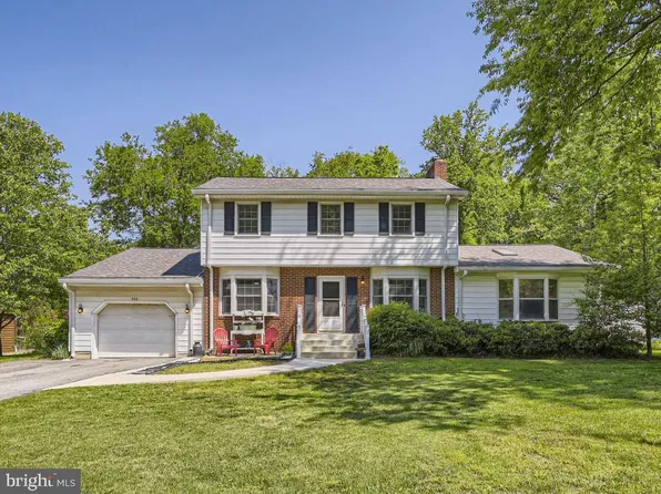 466 Edgewater Rd, Pasadena, MD 21122