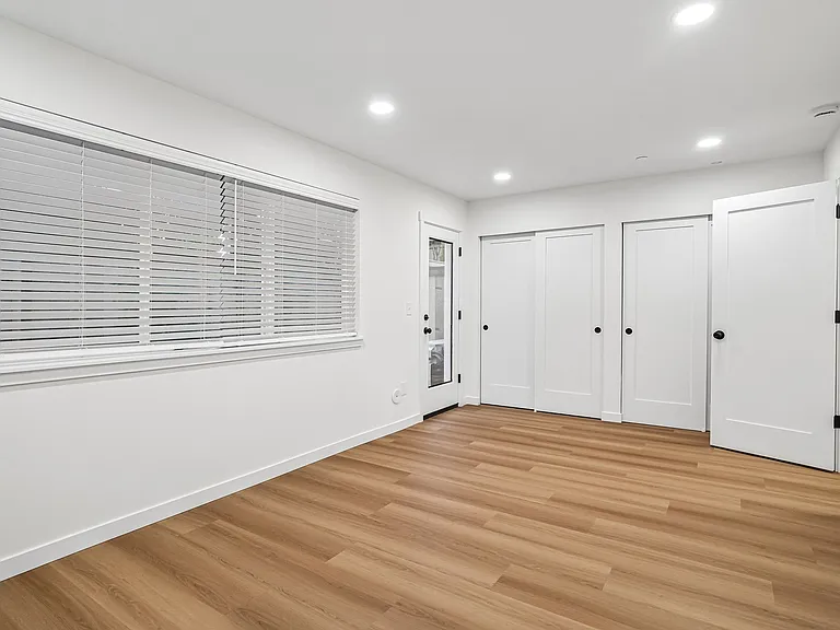 950 Maple Ave — Photo 20
