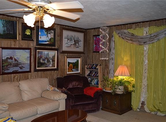 5th image of 433 E Ferndale Ln