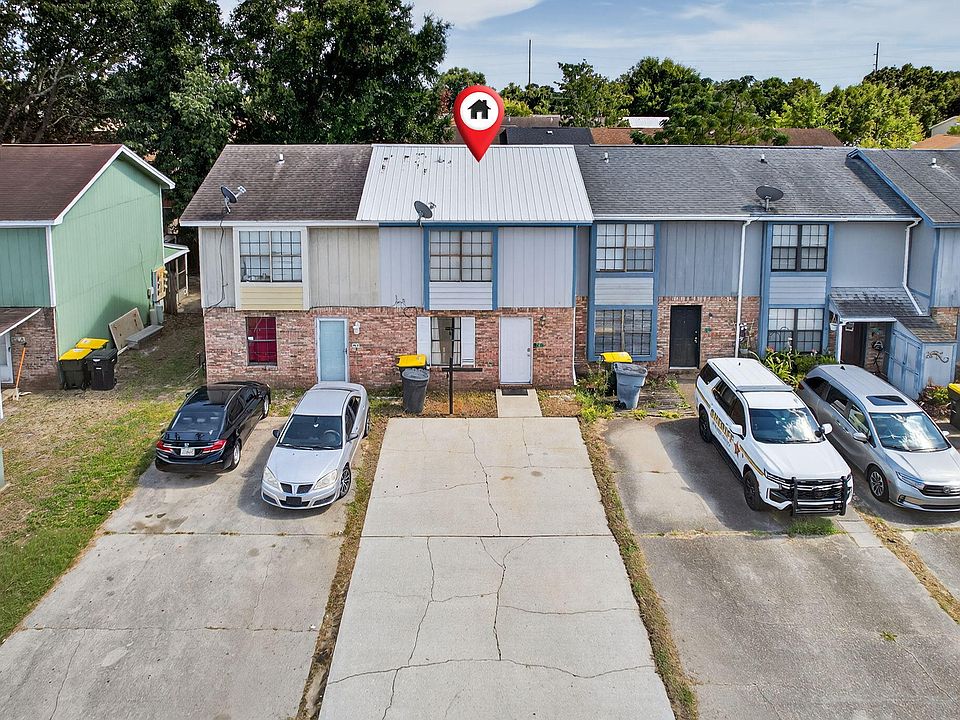 1st image of 414 N Sea Ln E #E