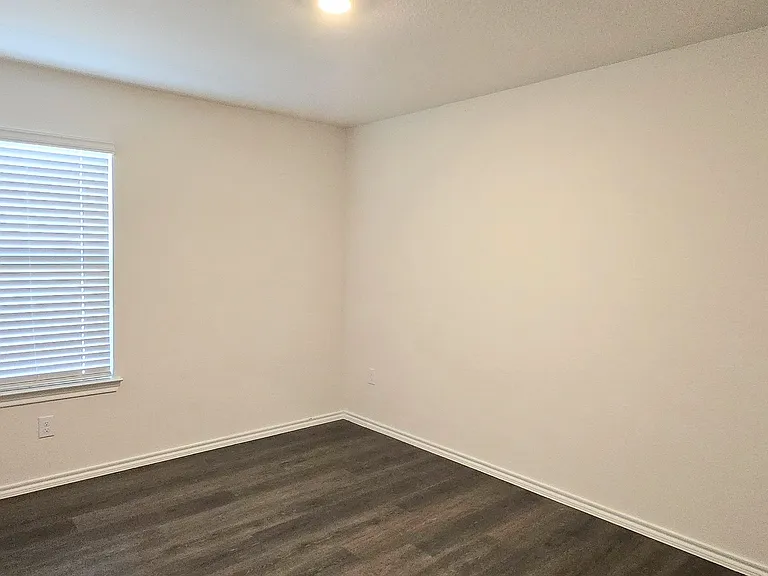 2121 Basil Ave — Photo 12