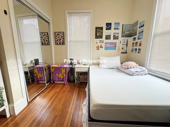 (undisclosed Address), Brookline, MA 02446