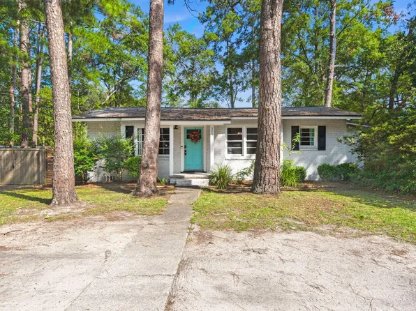 305 Forest Cir, Walterboro, SC 29488