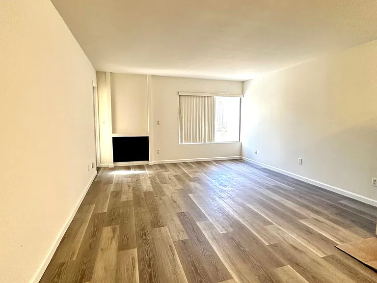 6757 Friars Rd #3 — Photo 6