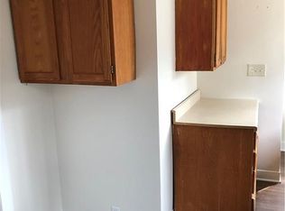 965 Myrtle Ave, Waterford, MI 48328