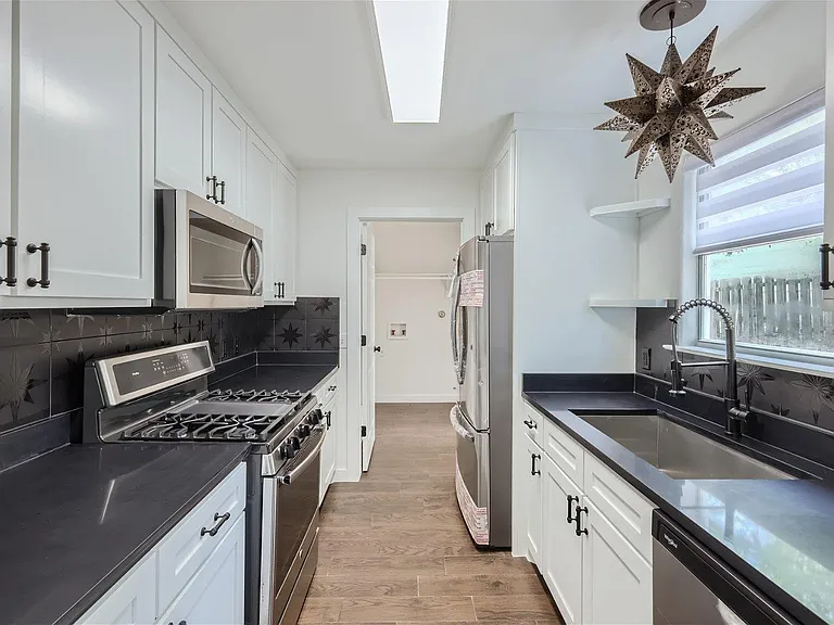 6021 Perlita Dr — Photo 5