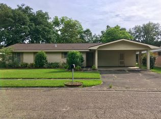 122 Elmwood Dr, Lafayette, LA 70503