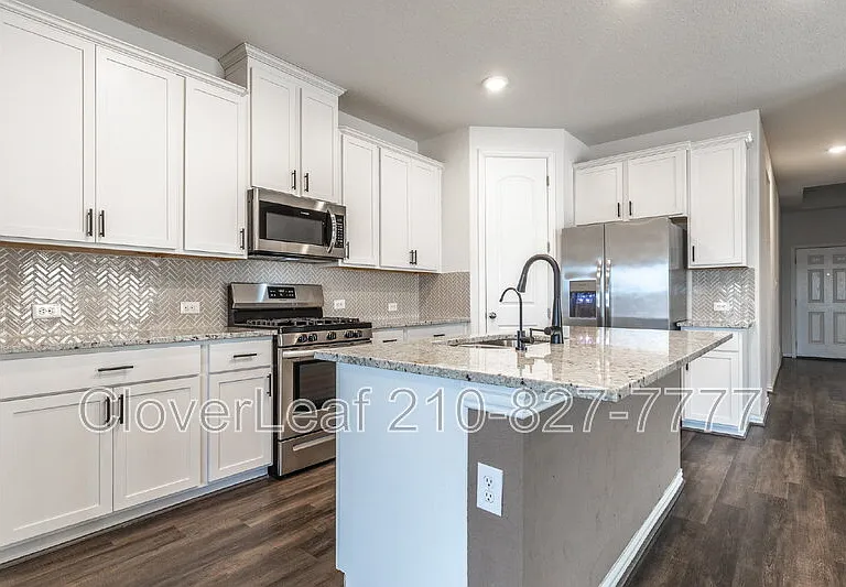 1322 Cool River Ct — Photo 11