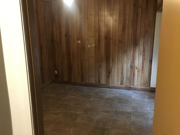 4th image of 135 E McKnight Way Unit B