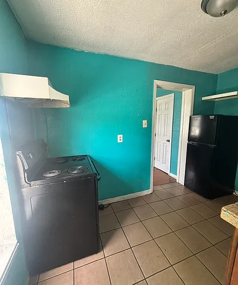 5006 Avenue M #1 — Photo 8