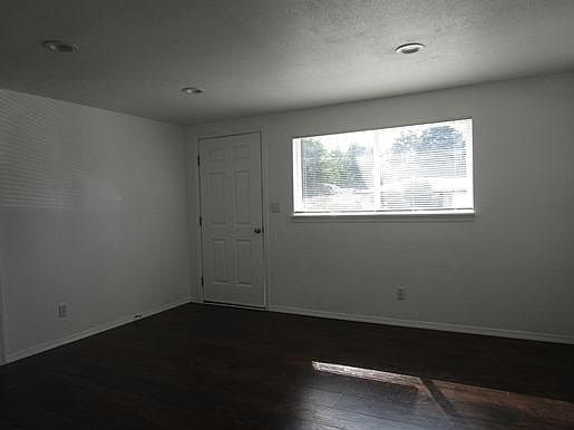2nd image of 13925 6th Ave E