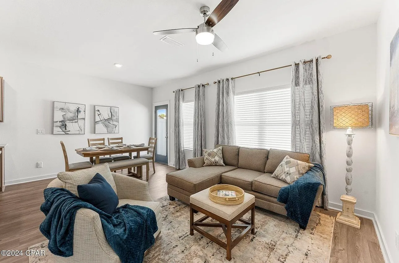 3 bed, 2.5 bath, 1554 sqft, $1,699 — Photo 1