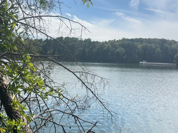 162 Stoneridge Dr, Chesnee, SC 29323