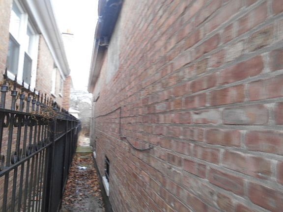 3rd image of 5327 S Damen Ave