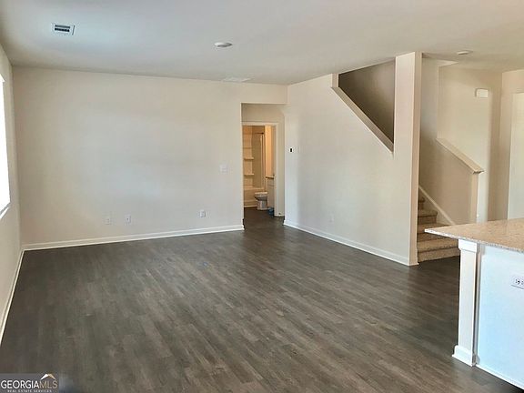 4th image of 133 Rapps Ave