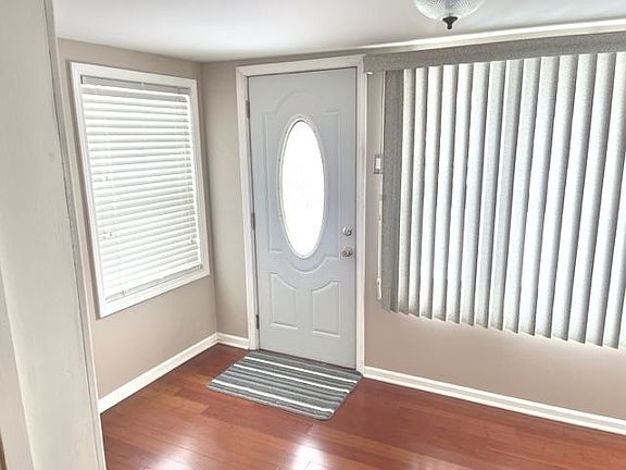 5th image of 354 Spruce Ave