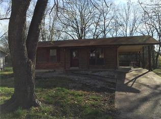 218 Rock Bridge Rd, Villa Ridge, MO 63089