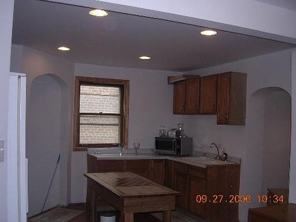 5th image of 10412 S Lawndale Ave