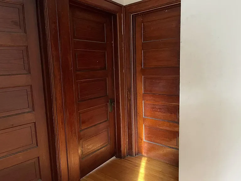 1008 W Huron St — Photo 11