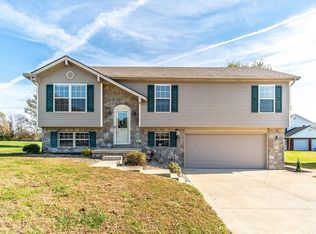 316 Kings Trace Dr, Berea, KY 40403