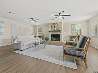 41024 Lee Dr, Gonzales, LA 70737