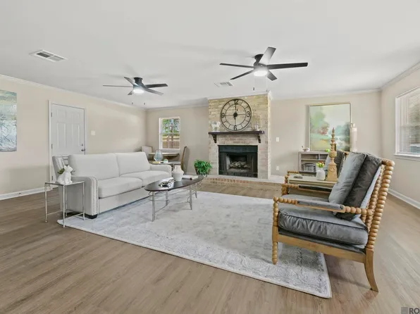 41024 Lee Dr, Gonzales, LA 70737