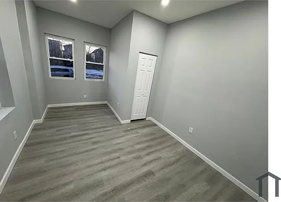 354 S 10th St #1L — Photo 3