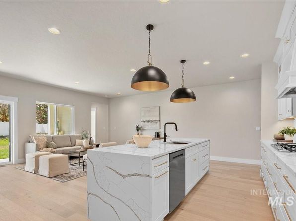 8467 W Mediterranean Ct, Boise, ID 83709