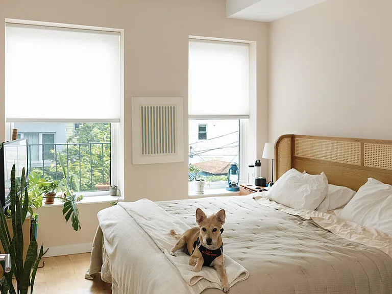 140 Scholes St #1B — Photo 8
