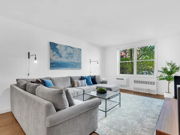 100 West 12th Street image 1 of 7