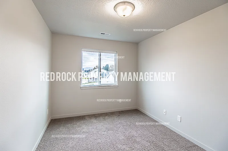 3 bed, 2.5 bath, 1490 sqft, $1,895 — Photo 4