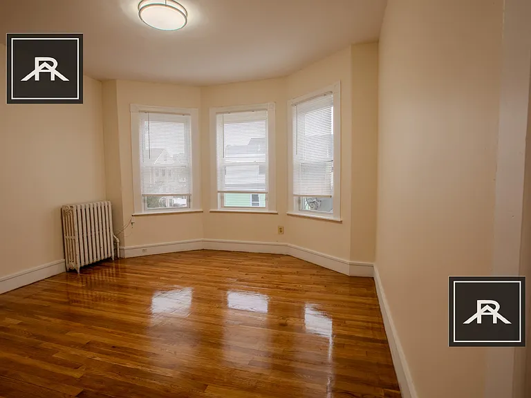 110 Murdock St #3 — Photo 2