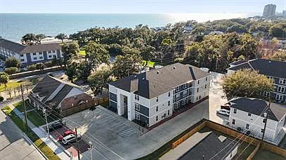 Beach View — Photo 1
