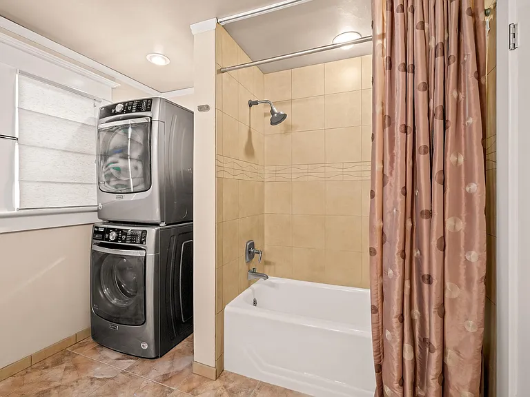 3455 NE Tillamook St — Photo 32