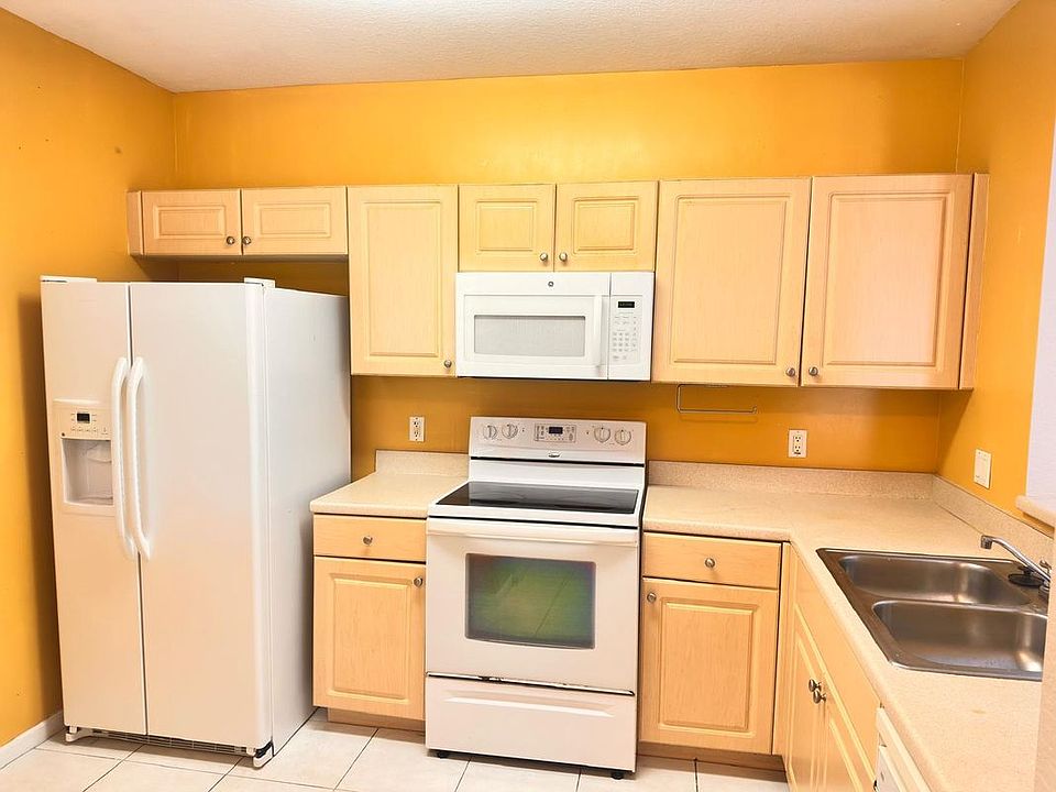 1st image of 1145 Golden Lakes Blvd APT 724