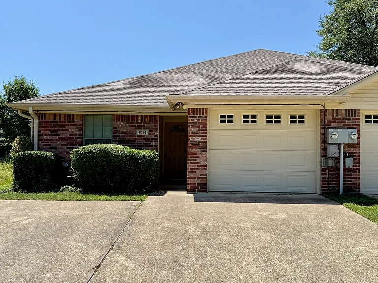 8393 Garrett Rd — Photo 1