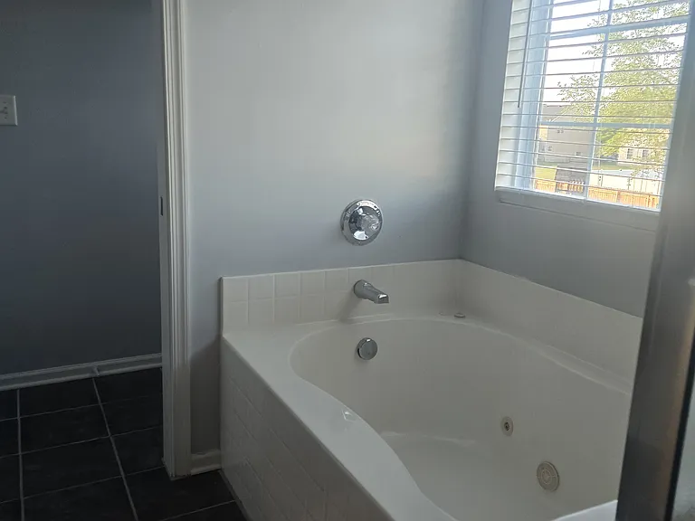 158 Eagleton Cir — Photo 2