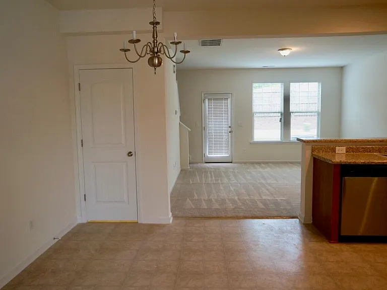 3015 Bluegrove Rd — Photo 6