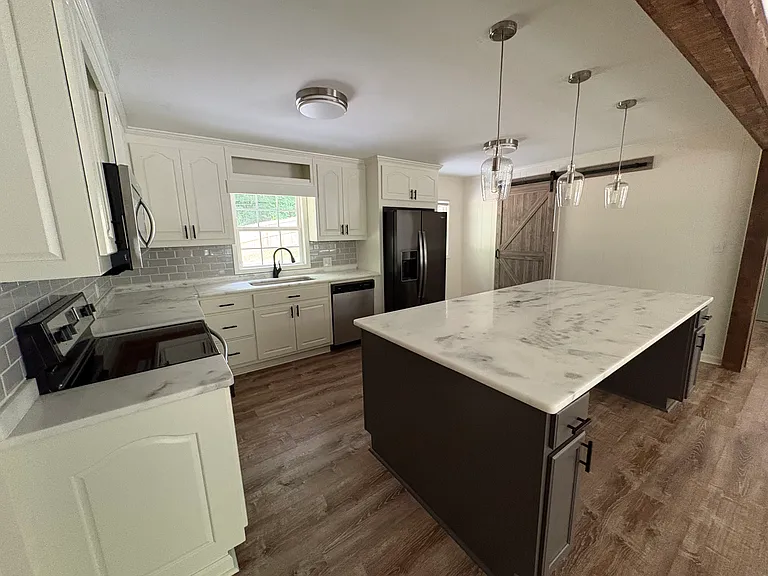 6108 Carter St — Photo 4