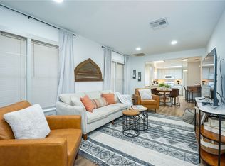 1520 Baker Ave, Bryan, TX 77803