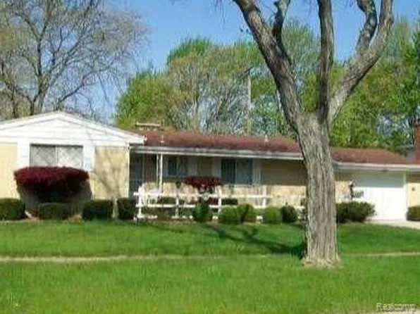 525 Dale St, Flushing, MI 48433